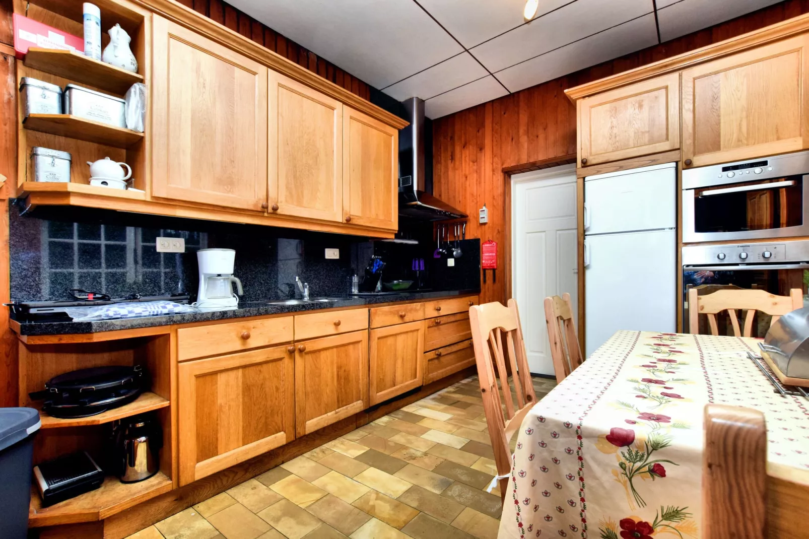 Les Genets-Kitchen