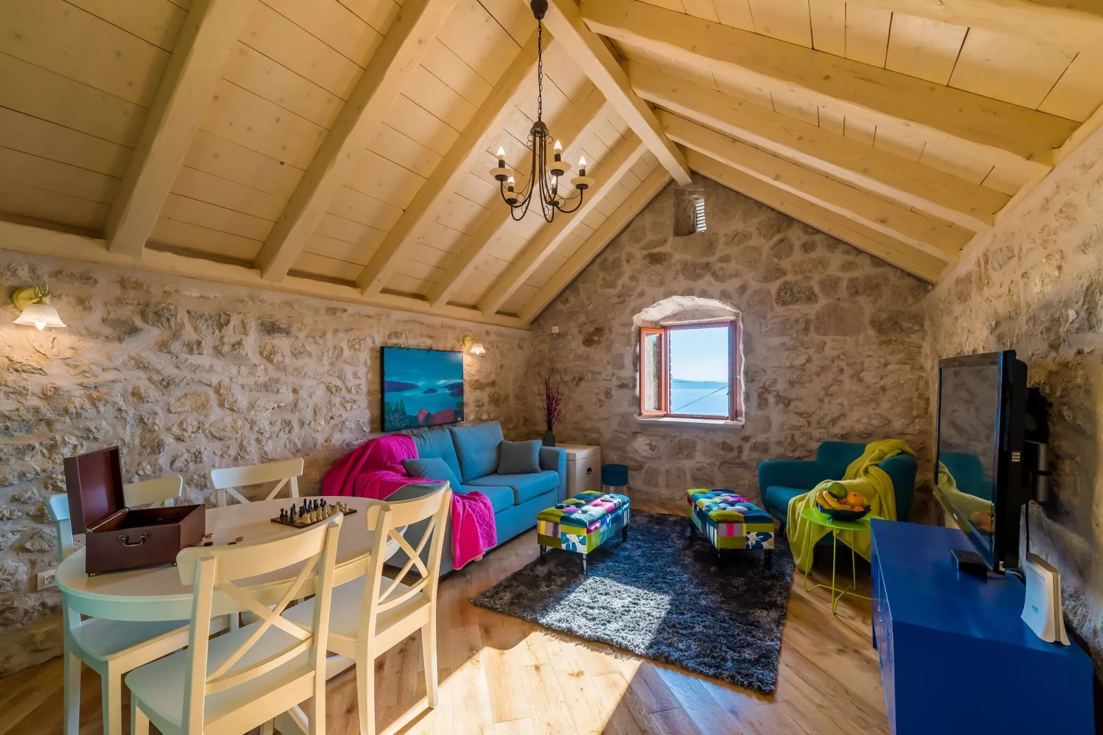 Villa Kanada - Two-Bedroom House with Terrace and Sea View-Dining room