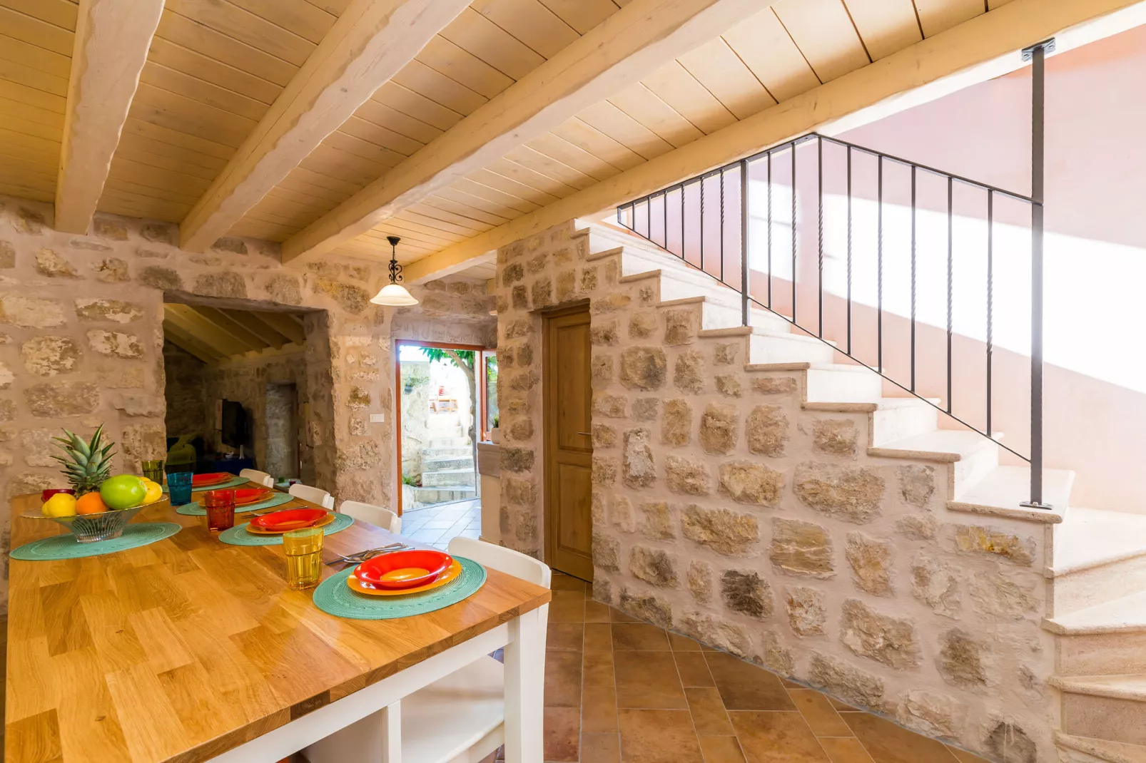 Villa Kanada - Two-Bedroom House with Terrace and Sea View-Dining room