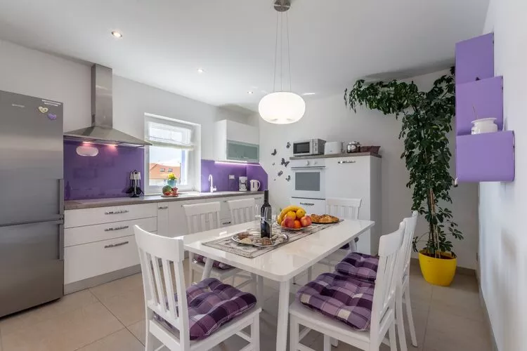 Villa Blue Sky - Three Bedroom Villa with Pool-Cuisine