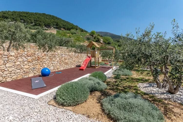 Villa Blue Sky - Three Bedroom Villa with Pool-Jardin d'été