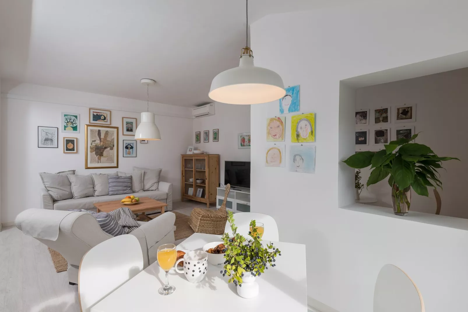 Cozy Dubrovnik Apartment - One-Bedroom Apartment with Sea View-Dining room