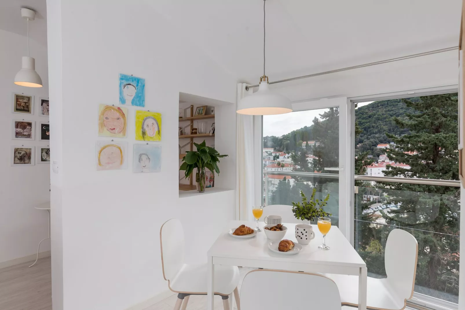 Cozy Dubrovnik Apartment - One-Bedroom Apartment with Sea View-Dining room