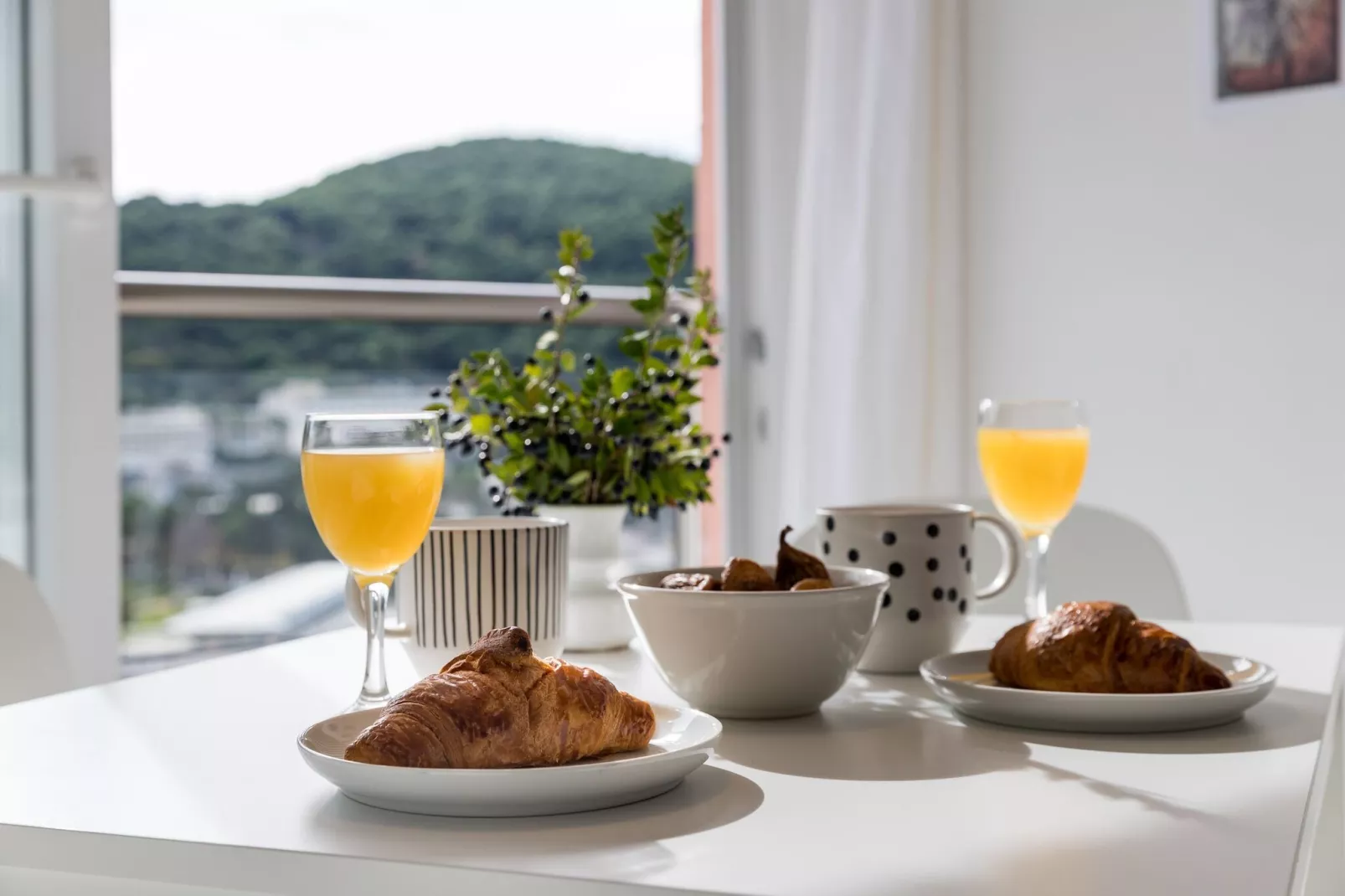 Cozy Dubrovnik Apartment - One-Bedroom Apartment with Sea View-Dining room