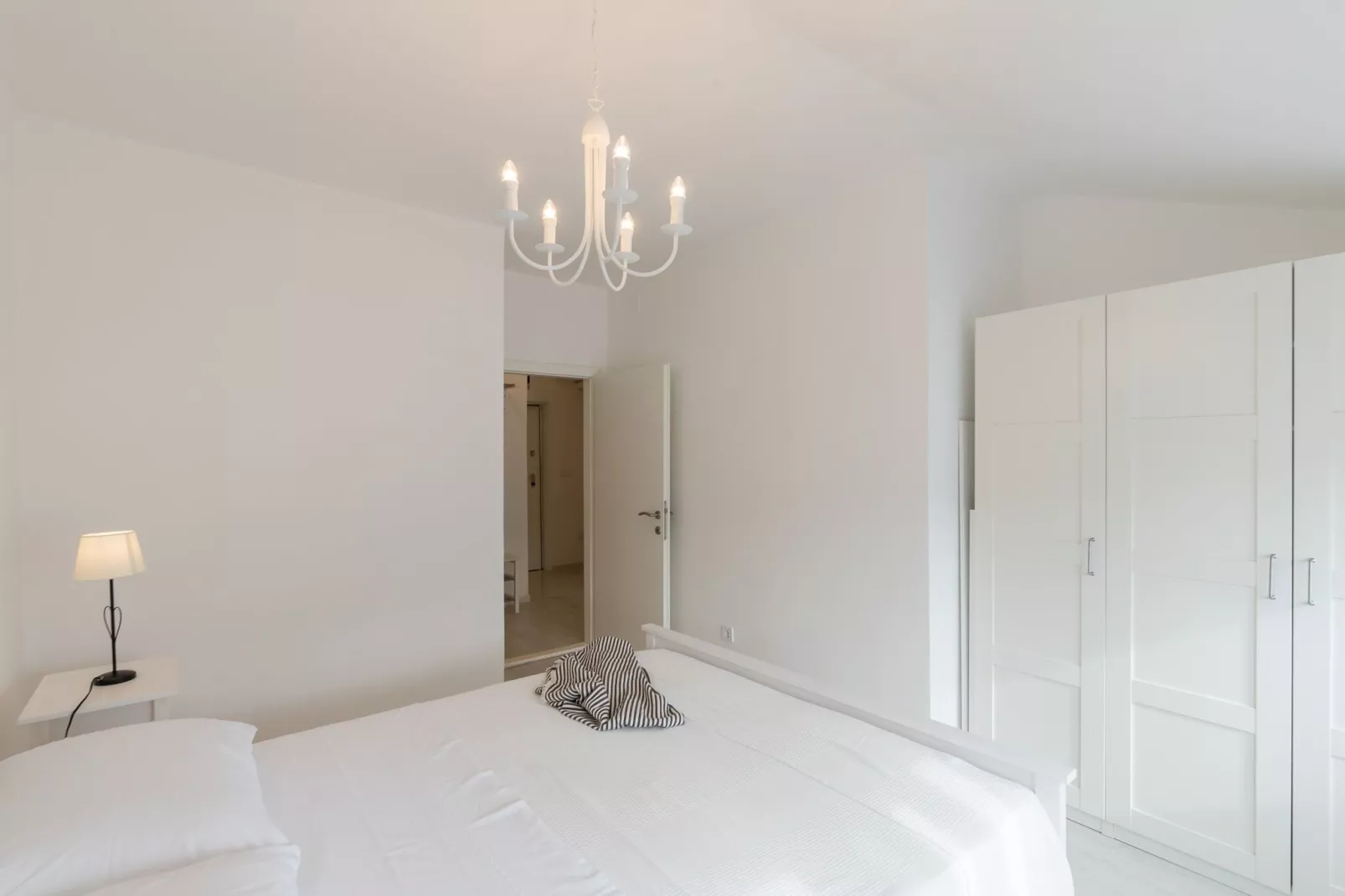 Cozy Dubrovnik Apartment - One-Bedroom Apartment with Sea View-Bedroom