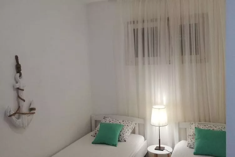 Apartments Mediterranean House - Two Bedroom Apartment with Terrace-Schlafzimmer