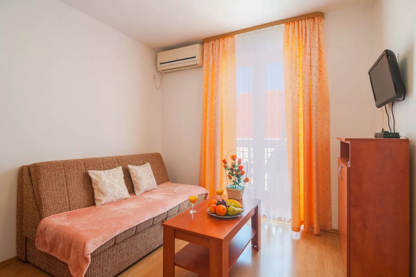Apartments Island Beat - One Bedroom Apartment with Balcony and Sea View (A1) (ST)-Living room
