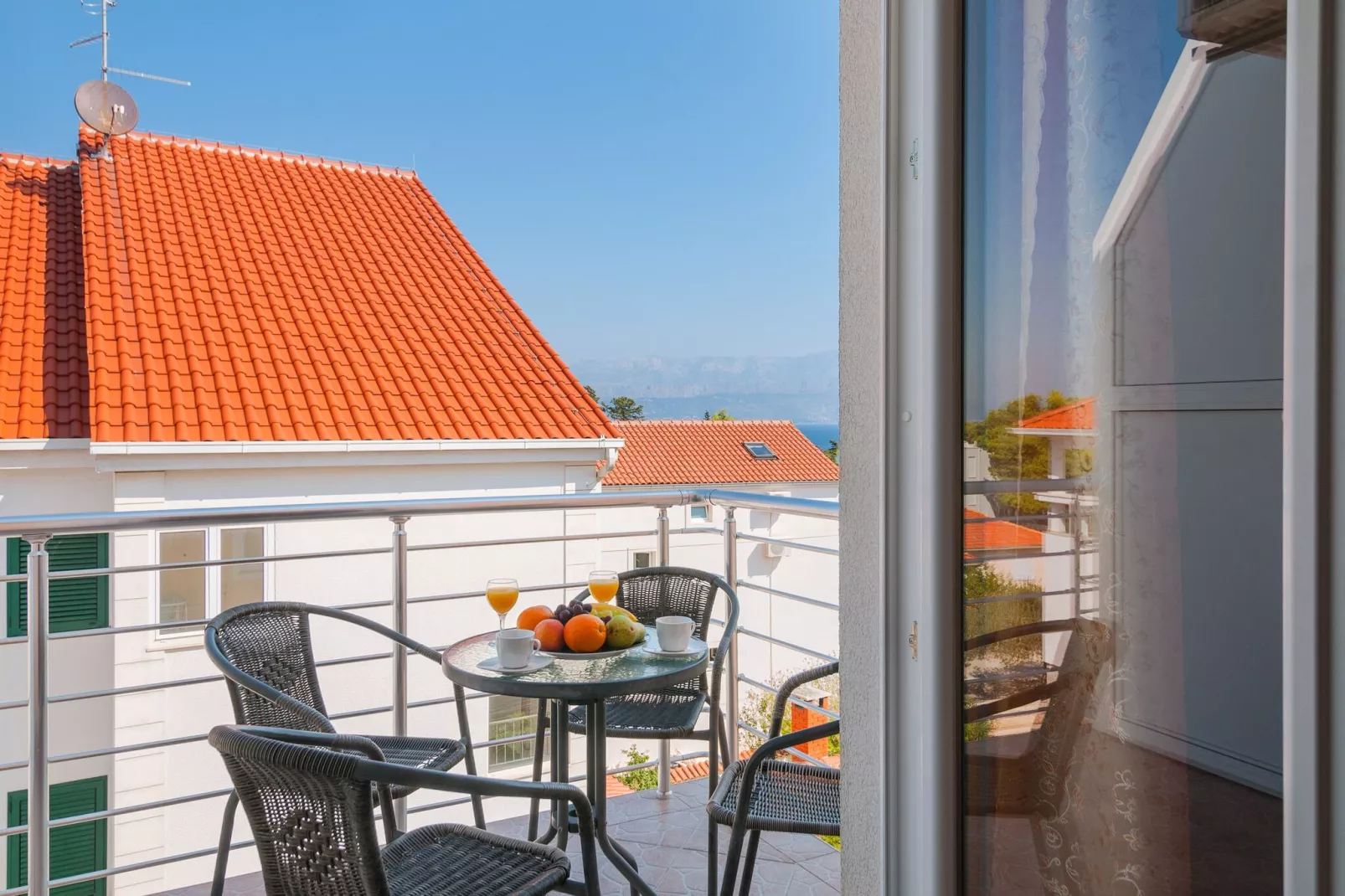Apartments Island Beat - One Bedroom Apartment with Balcony and Sea View (A1) (ST)-Terrace balcony