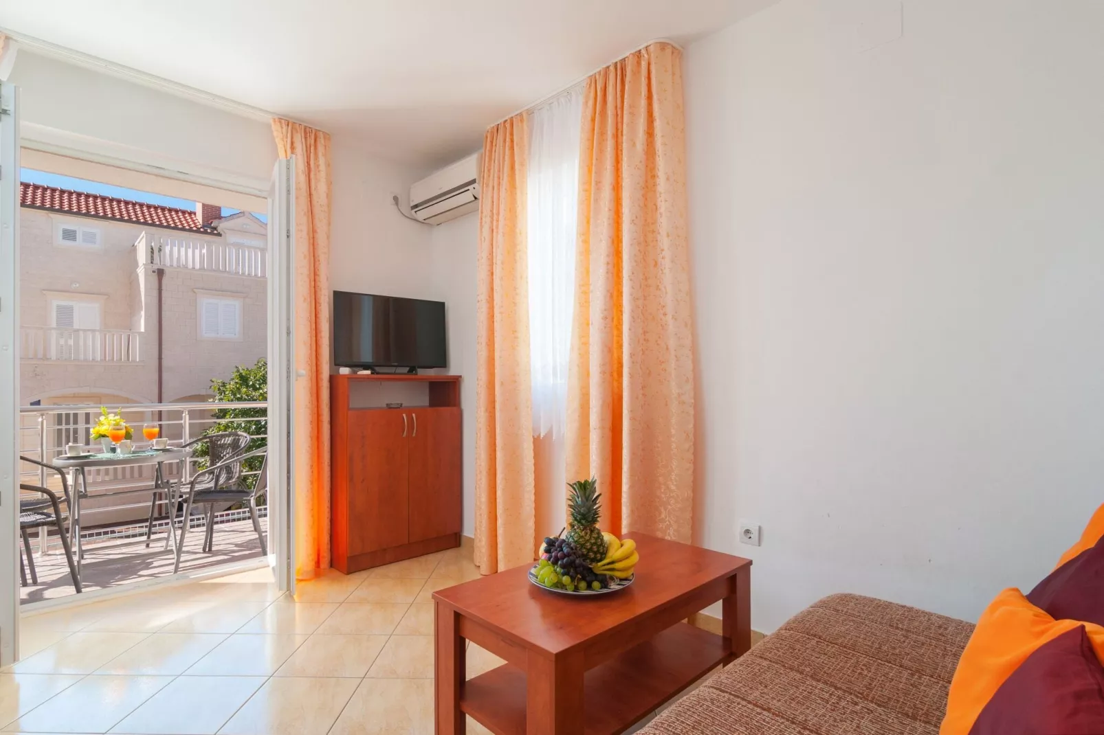 Apartments Island Beat - Two Bedroom Apartment with Balcony (A6) (ST)-Living room