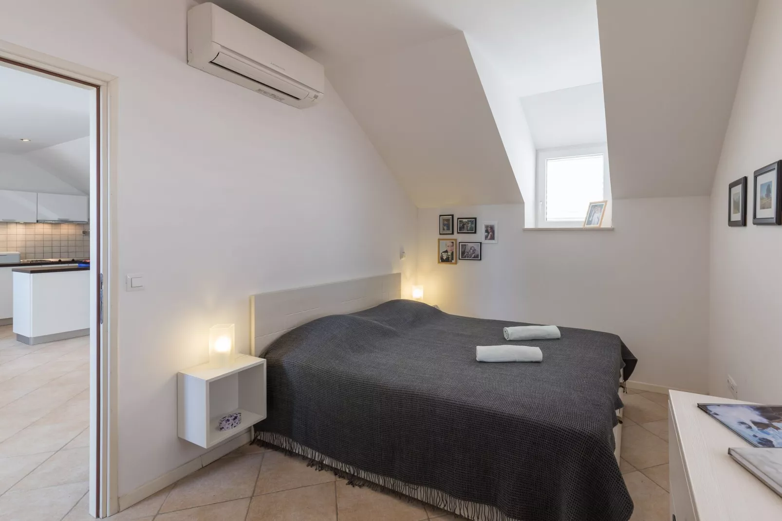 Apartments Odin - One-Bedroom Apartment with Terrace and Sea View - 4-Schlafzimmer