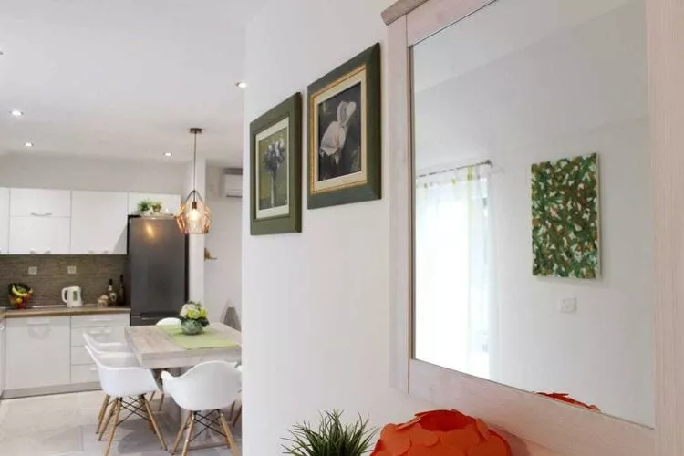 Holiday Home Ela - Three Bedroom Holiday Home with outdoor Pool (ST)-Salon