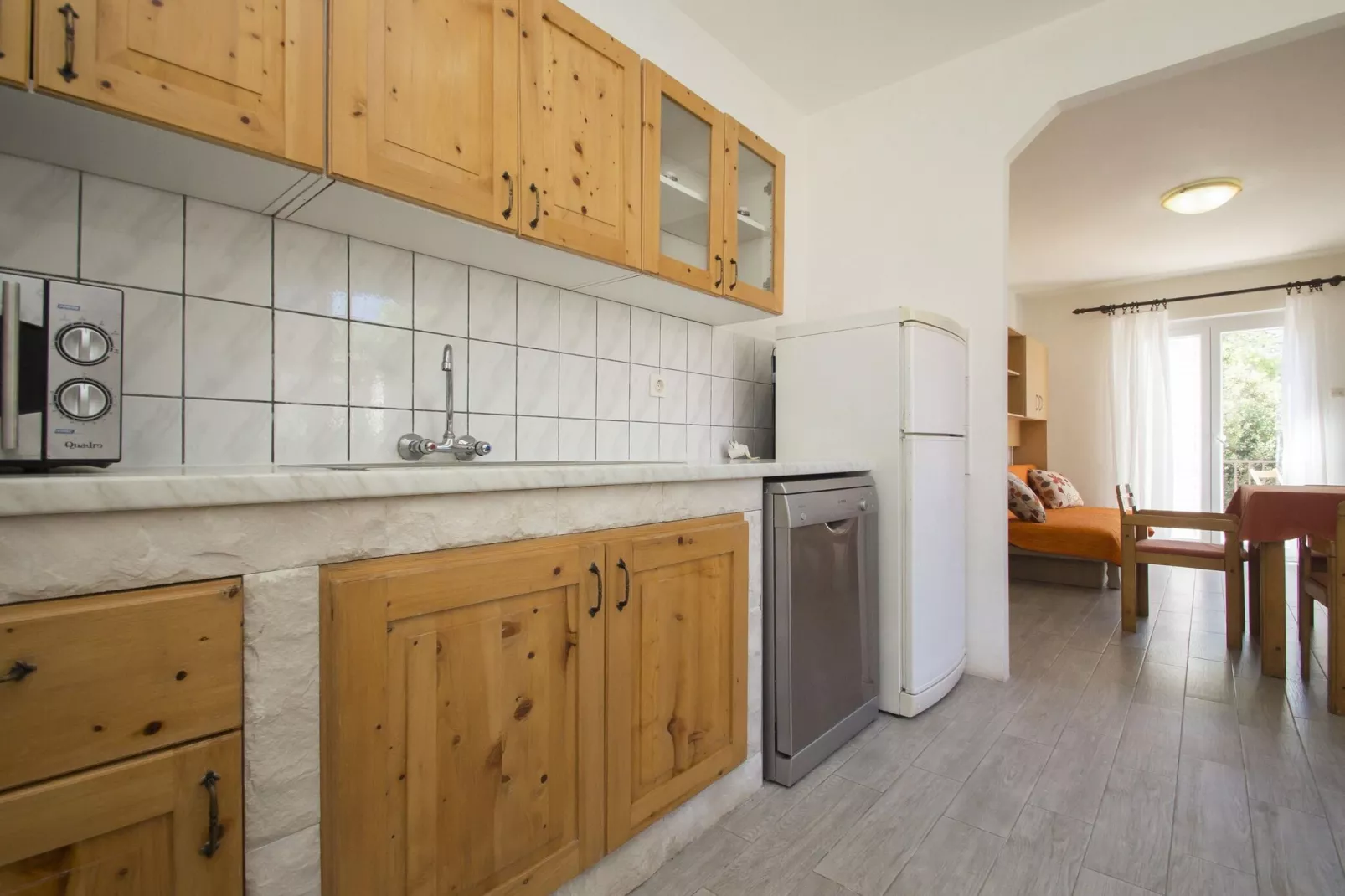 Seafront Apartment Dana - Two Bedroom Apartment with Terrace and Sea View-Kitchen