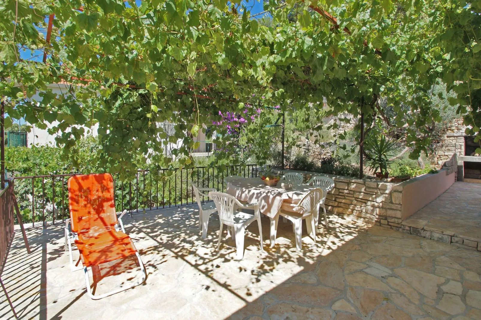 Seafront Apartment Dana - Two Bedroom Apartment with Terrace and Sea View-Terrace