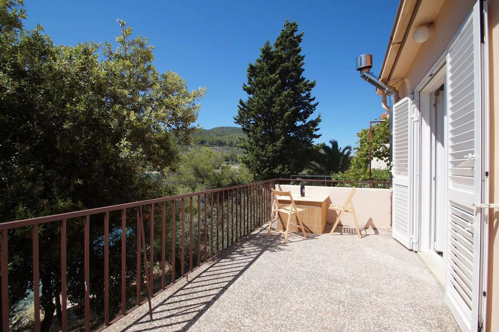 Seafront Apartment Dana - Two Bedroom Apartment with Terrace and Sea View-Terrace