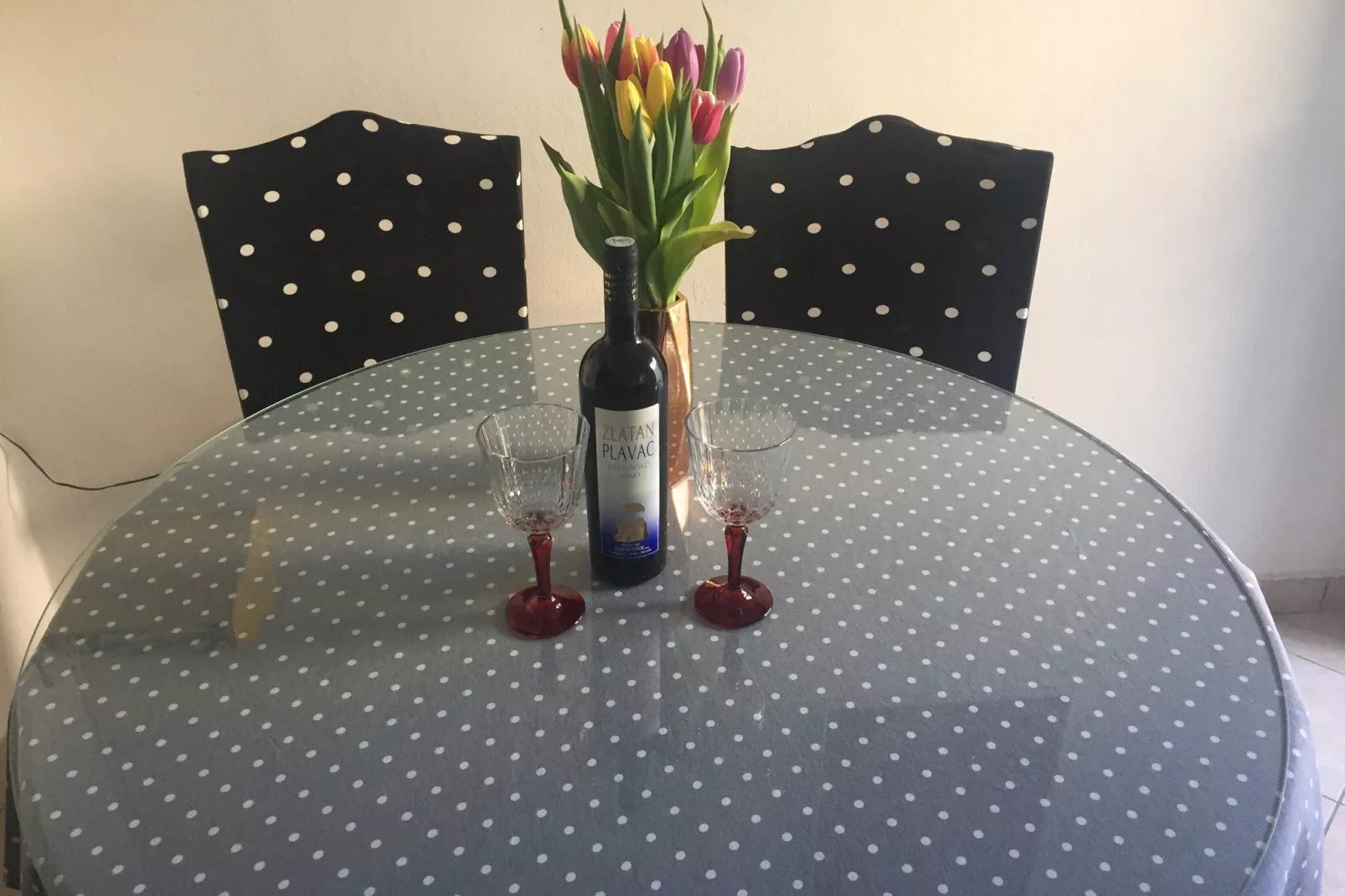Apartments Roko (ST) - Economy One Bedroom Apartment with Shared Terrace (A2)-Dining room