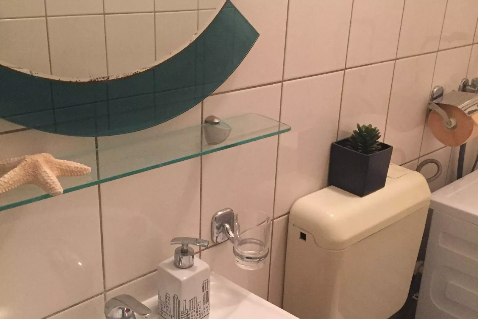 Apartments Roko (ST) - Economy One Bedroom Apartment with Shared Terrace (A2)-Bathroom