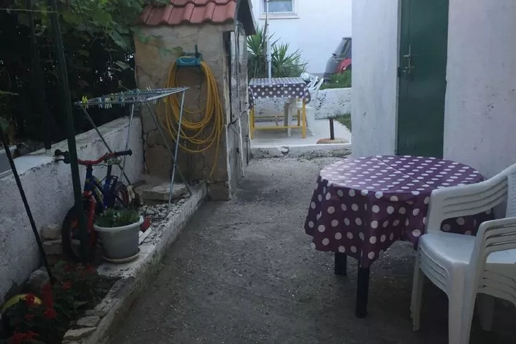Apartments Roko (ST) - Economy One Bedroom Apartment with Shared Terrace (A2)-Terrace