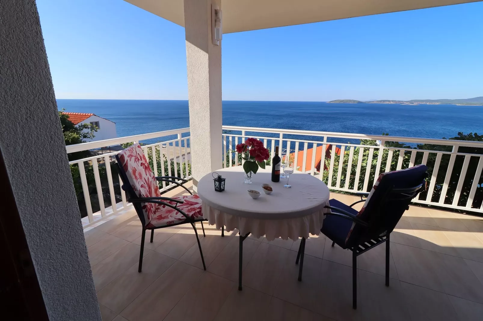 Seaside Apartments Hrkać - Comfort One Bedroom Apartment with Terrace and Sea View 1-Terrace