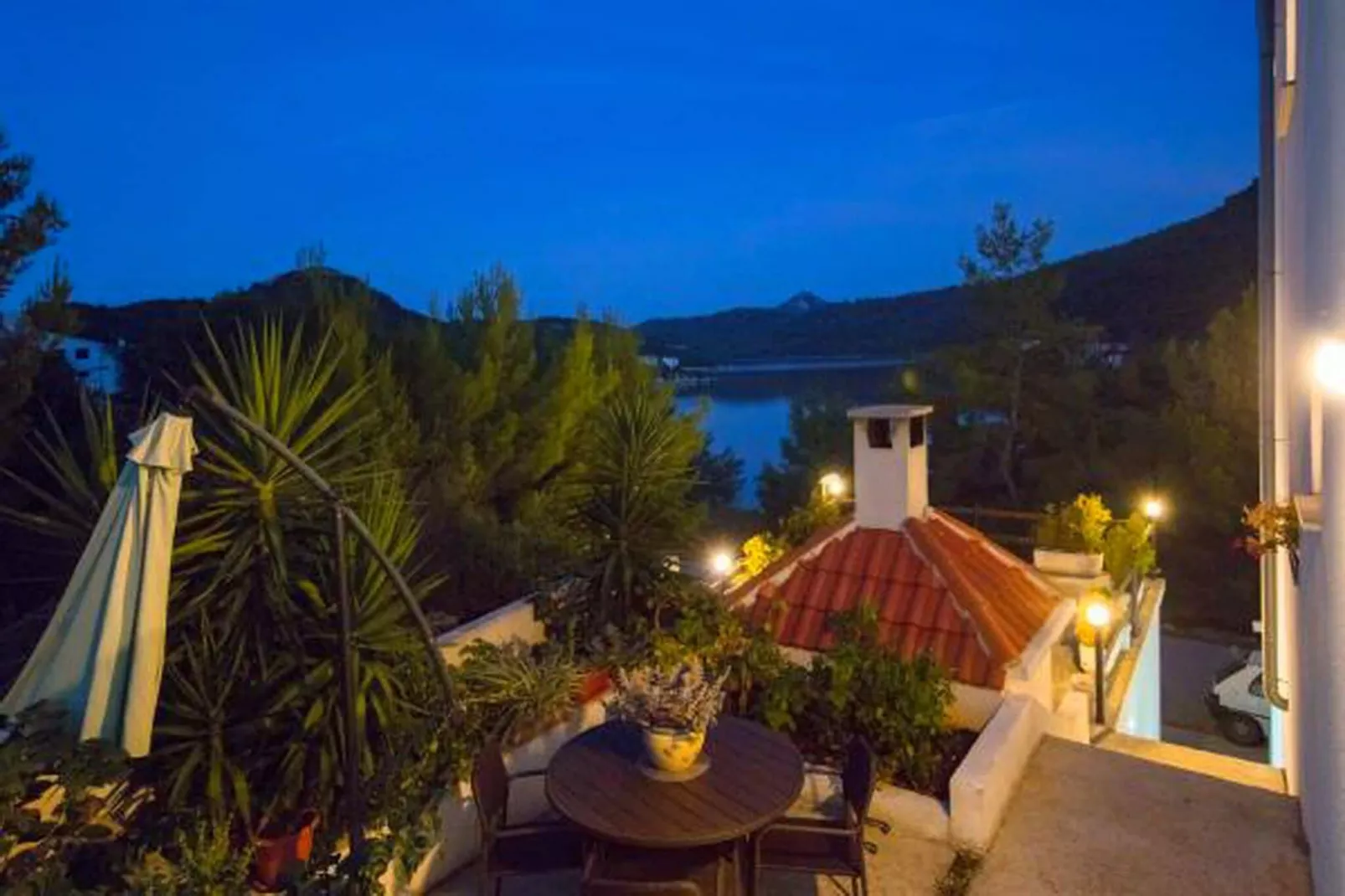 Apartments Bruna Lastovo-One Bedroom Apartment with Balcony and Sea View-Vanilija-Terrace