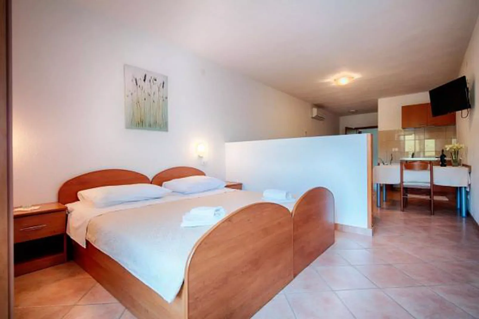 Apartments Bruna Lastovo-Comfort One Bedroom Apartment with Balcony and Sea View-Plavi-Chambre