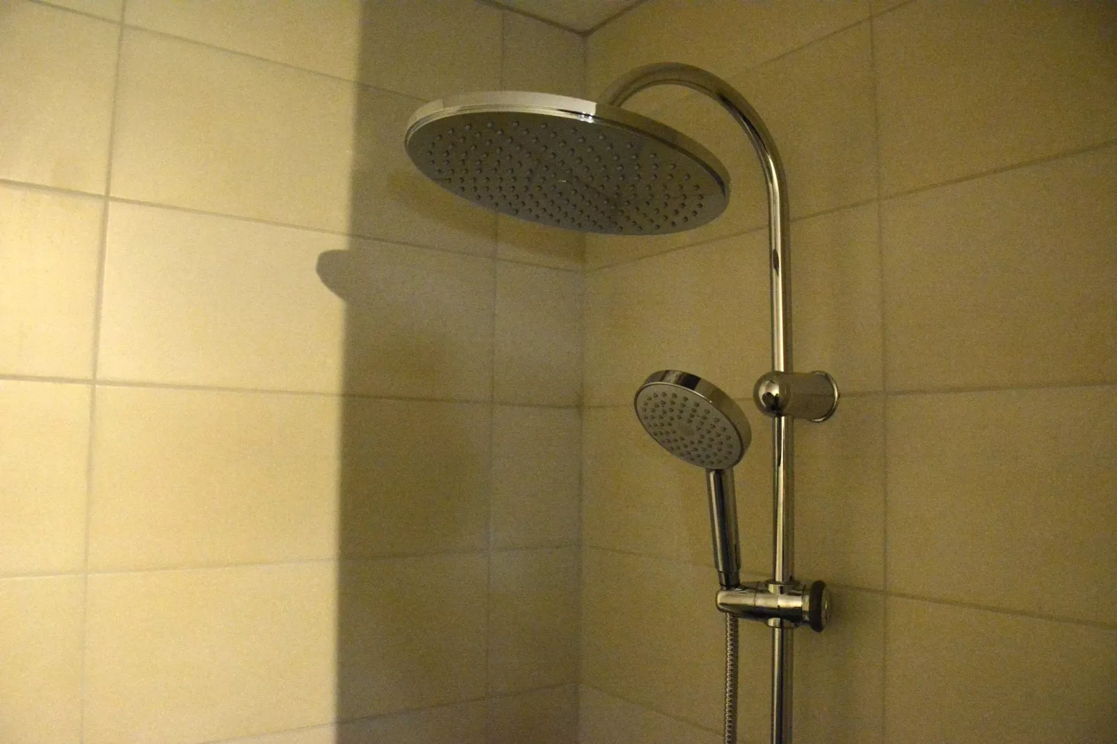 Au Bord de la Rivière-Bathroom