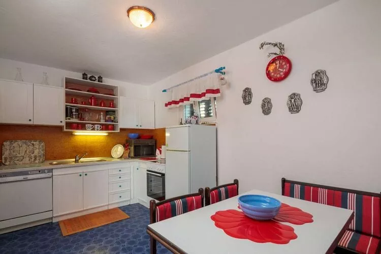 Apartment Oaza - Three Bedroom Apartment with Terrace and Sea View-Kitchen