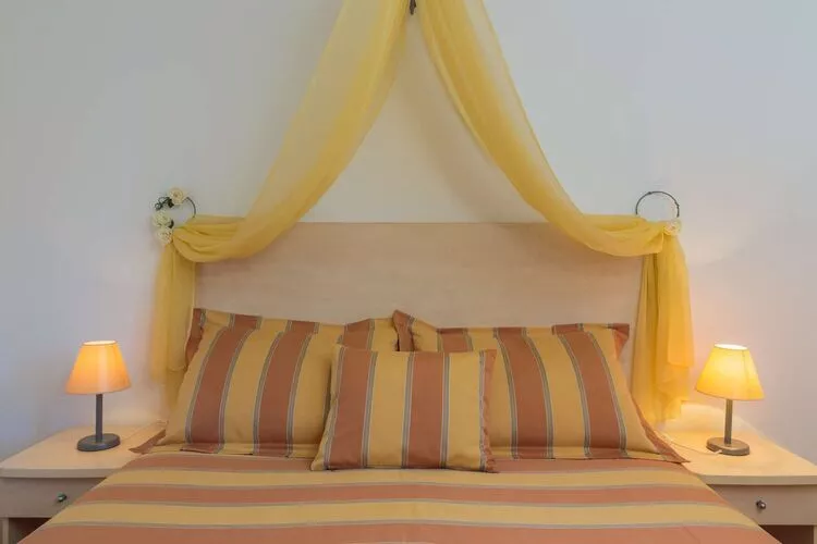 Apartment Oaza - Three Bedroom Apartment with Terrace and Sea View-Bedroom