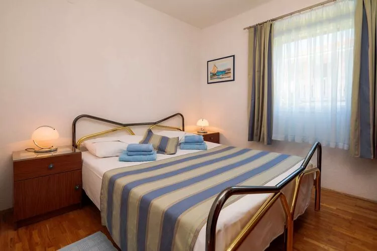 Apartment Oaza - Three Bedroom Apartment with Terrace and Sea View-Bedroom