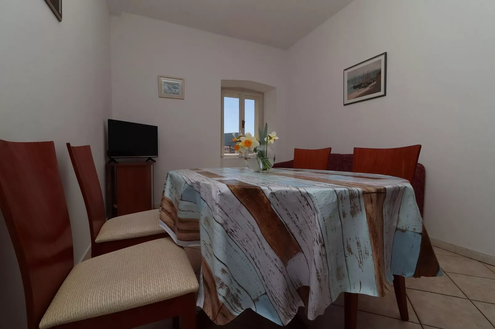 Apartment Lepur Slano - Two-Bedroom Apartment with Terrace-Dining room