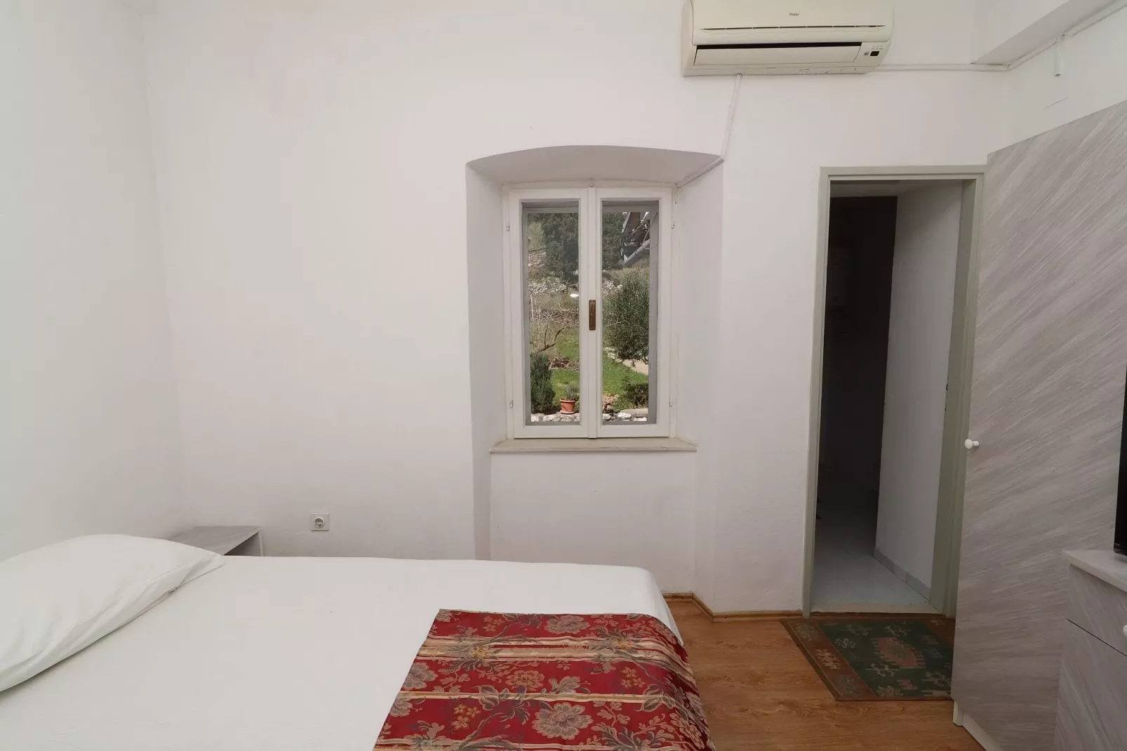Apartment Lepur Slano - Two-Bedroom Apartment with Terrace-Bedroom