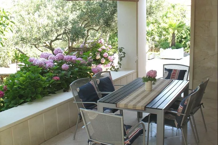 Holiday home Villa Spilla - Three Bedroom Home with Terrace-Terrasse