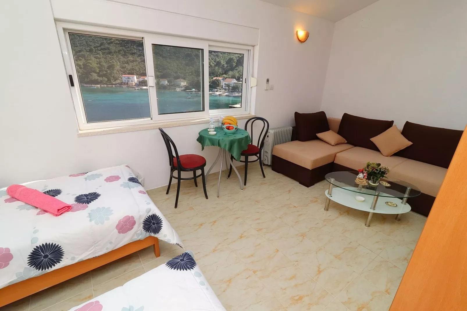 Apartment Belin Mljet - One Bedroom Apartment with Terrace and Sea View-Living room