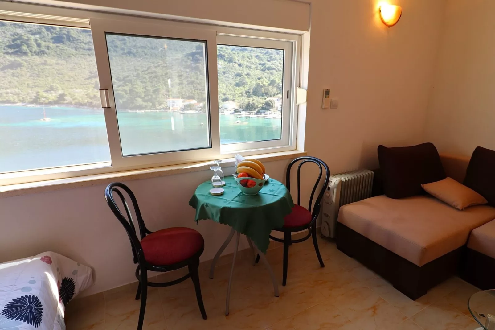 Apartment Belin Mljet - One Bedroom Apartment with Terrace and Sea View-Dining room