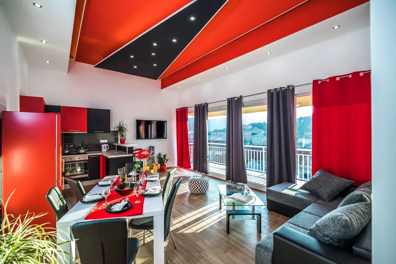 Apartments Sunshine Home - Two Bedroom Apartment with Balcony and Sea View-Living room
