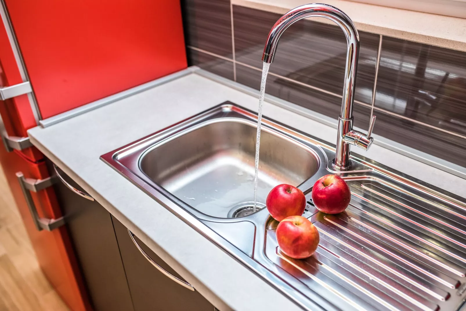 Apartments Sunshine Home - Two Bedroom Apartment with Balcony and Sea View-Kitchen