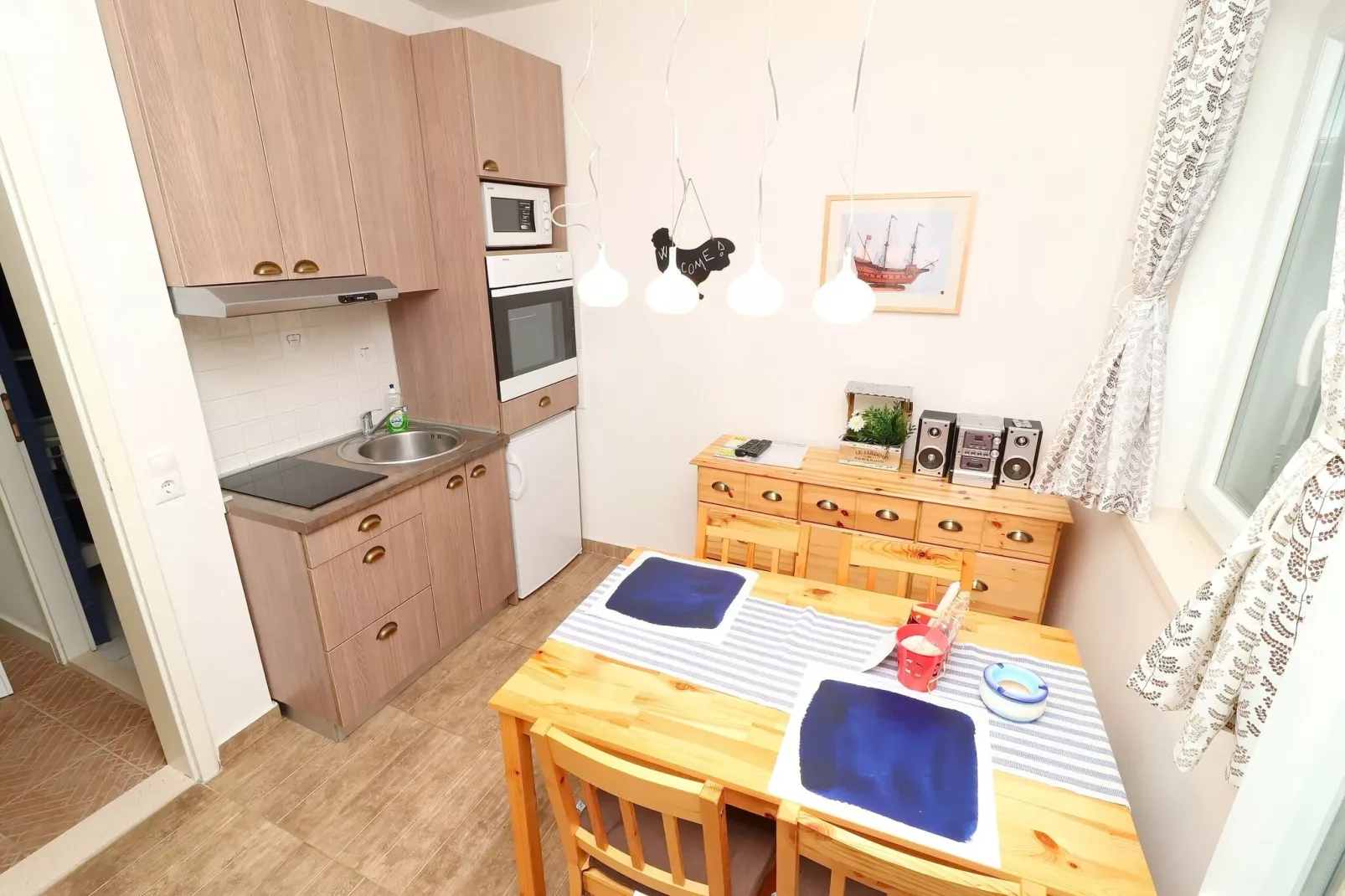 Apartments Trstenica-One Bedroom Apartment with Terrace ( A )-Dining room