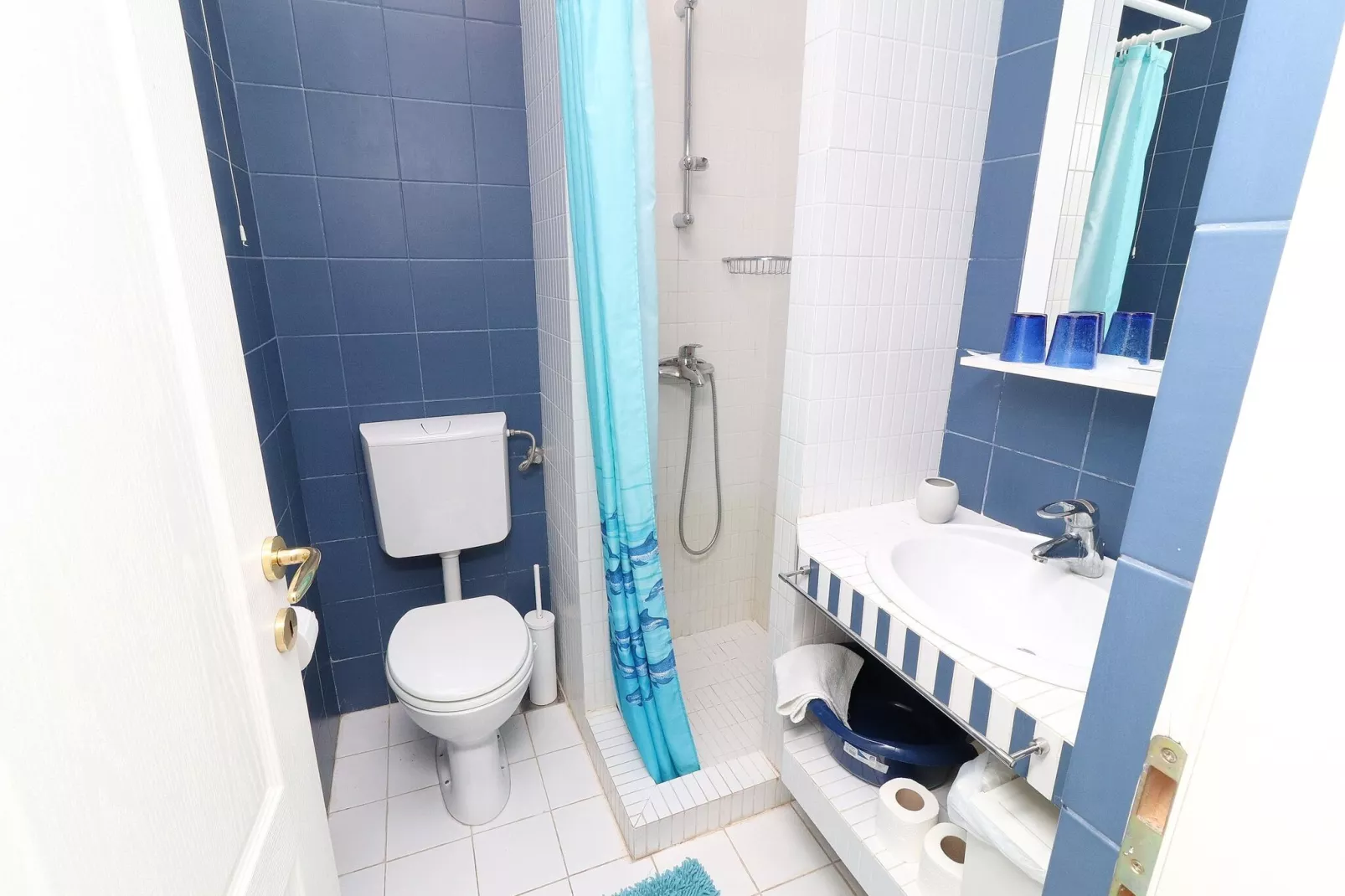 Apartments Trstenica-Two Bedroom Apartment with Balcony ( E )-Bathroom
