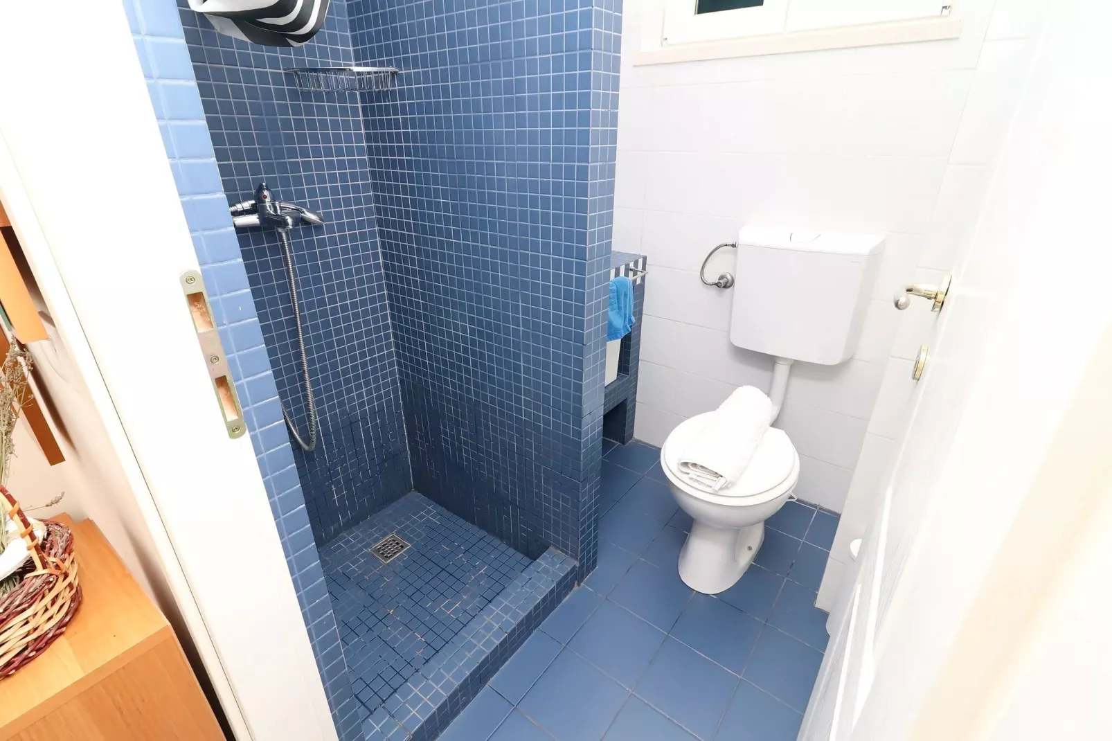 Apartments Trstenica-Comfort One Bedroom Apartment with Balcony ( F )-Bathroom