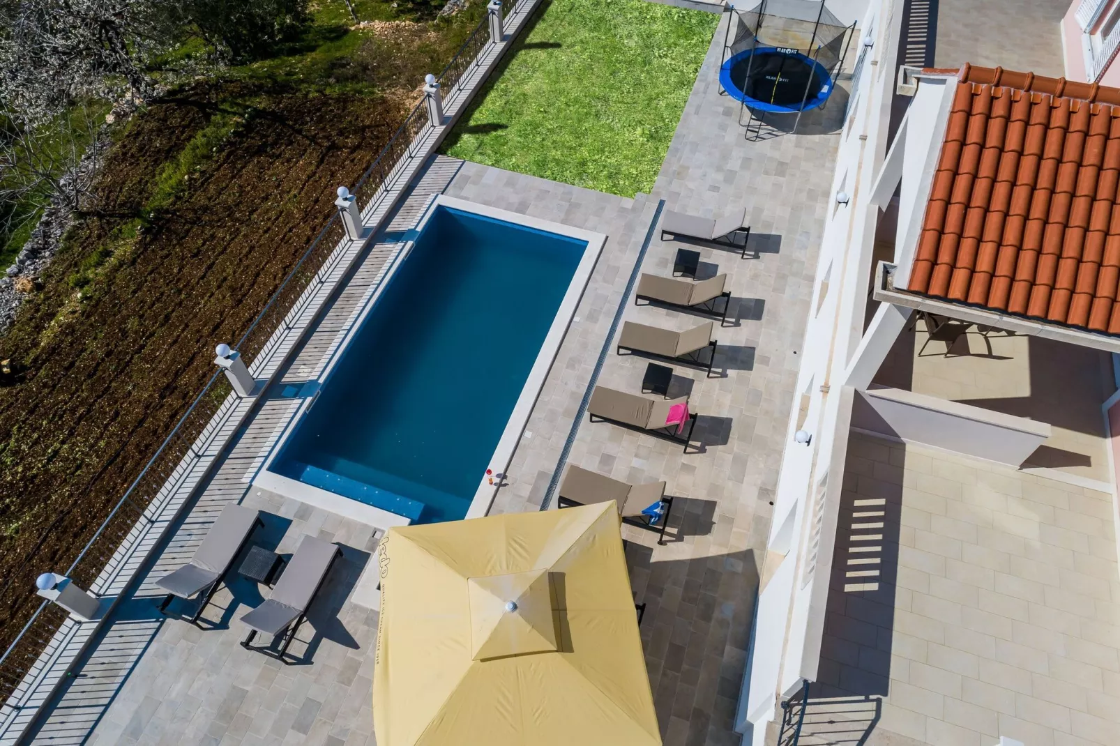 Villa Dragić- Four Bedroom Villa with Swimming Pool, Terrace and Sea View-Pool