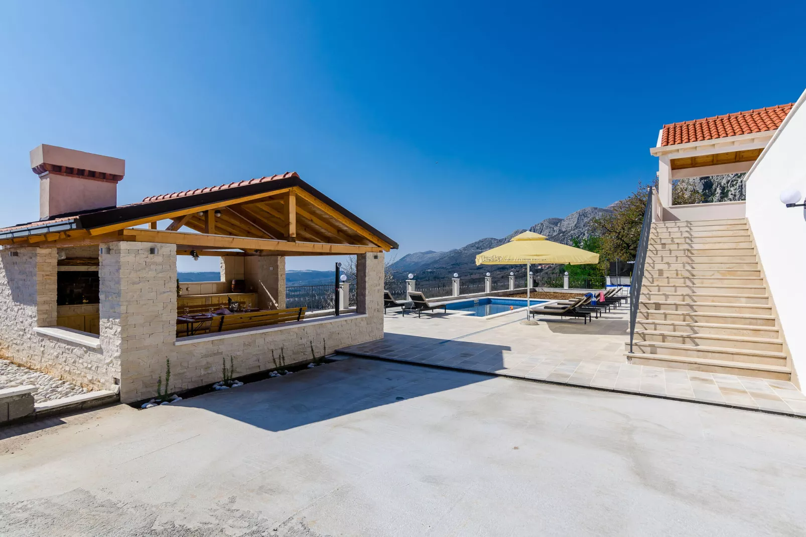 Villa Dragić- Four Bedroom Villa with Swimming Pool, Terrace and Sea View-Pool