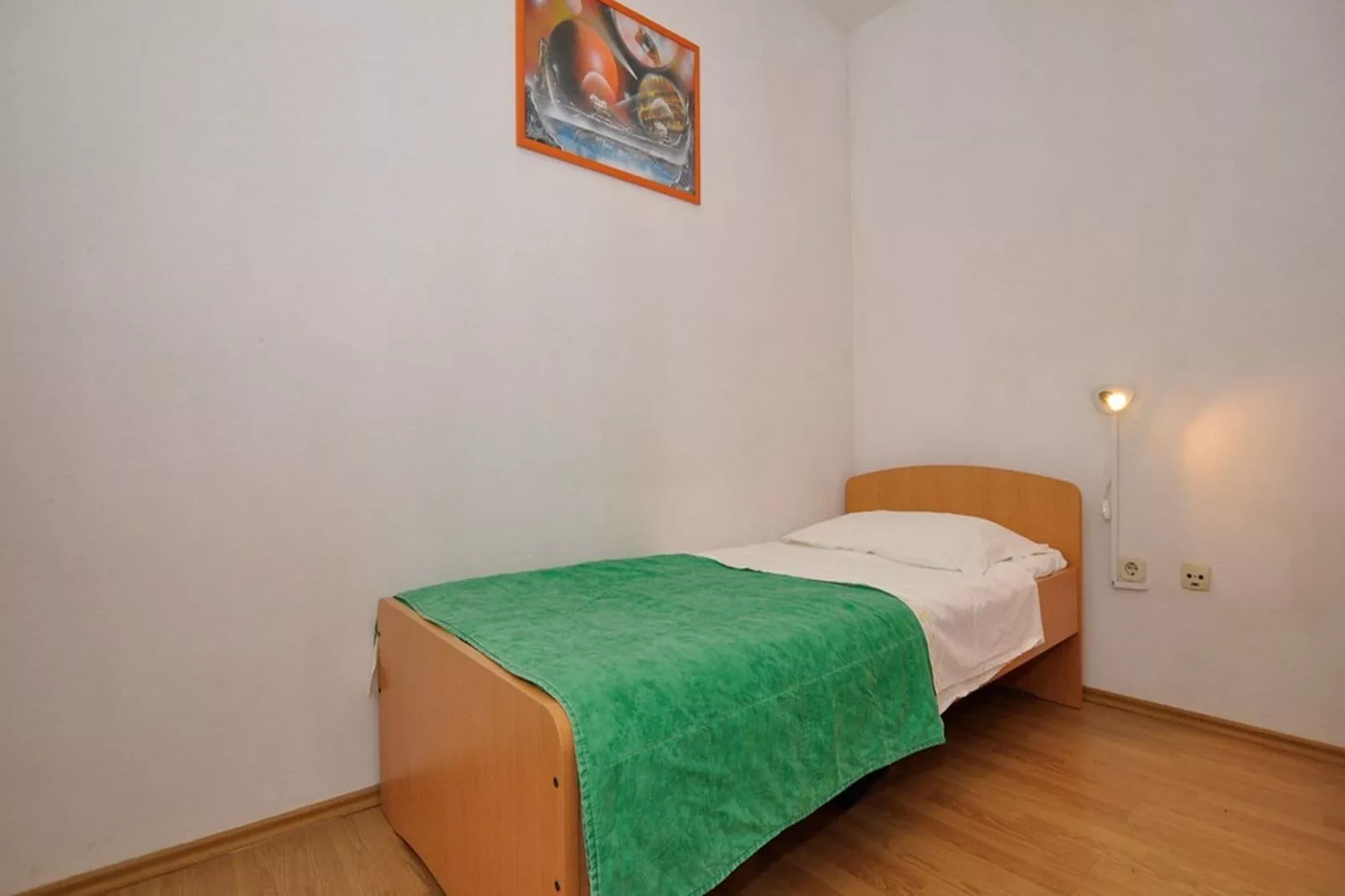 Apartments Seagull - Comfort Two Bedroom Apartment with Sea View Balcony (Tonko)-Chambre