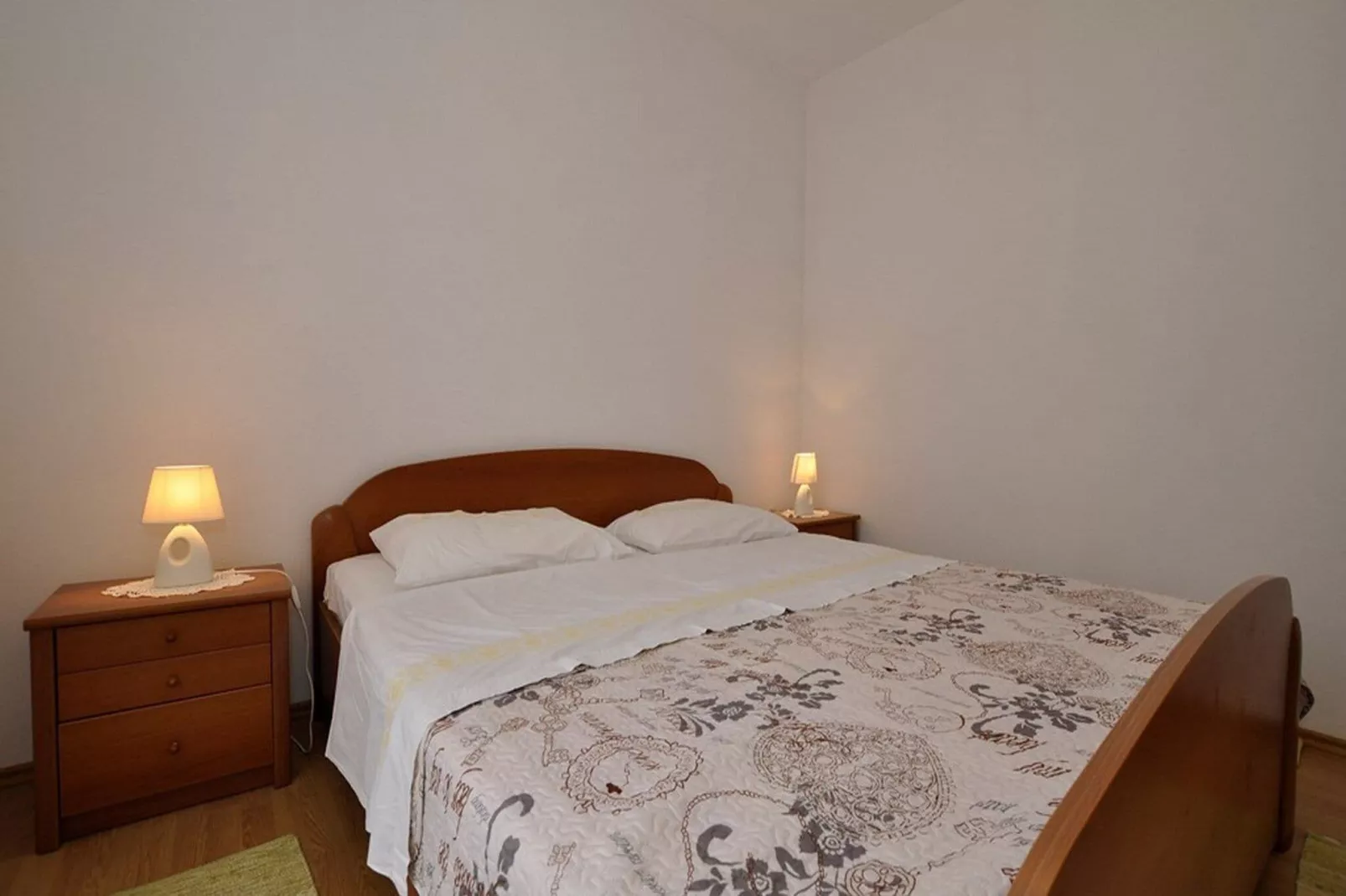 Apartments Seagull - Comfort Two Bedroom Apartment with Sea View Balcony (Tonko)-Chambre