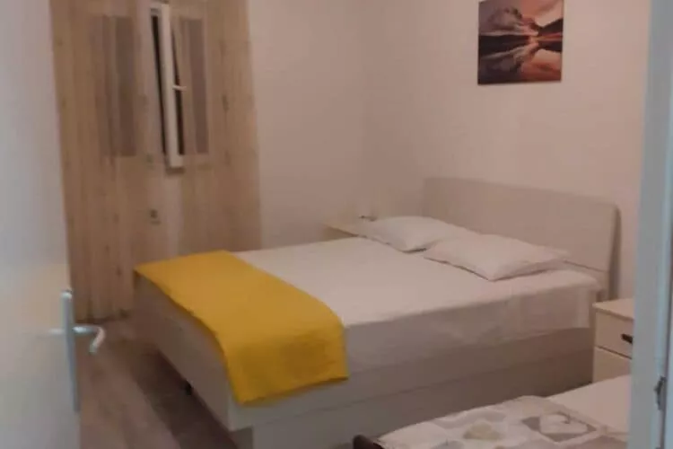 Apartments Seagull - Two Bedroom Apartment with Balcony (Grozdana)-Chambre