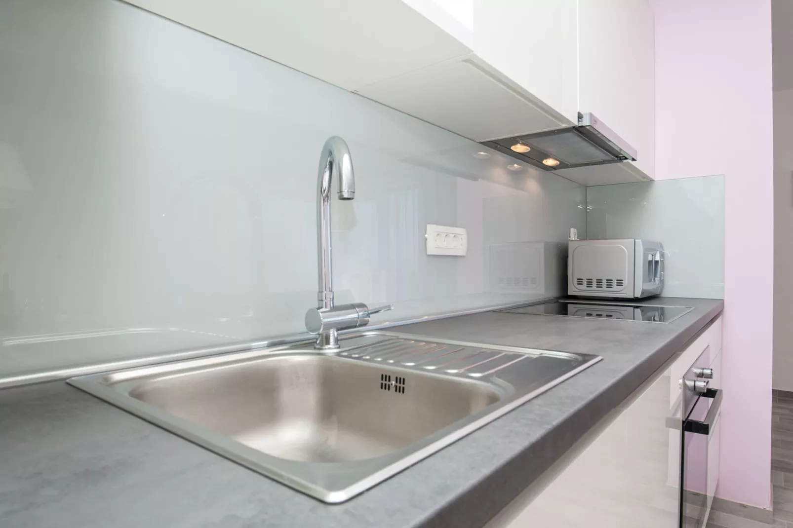 Apartments Dva Galeba - One Bedroom Apartment with Partial Sea View (104)