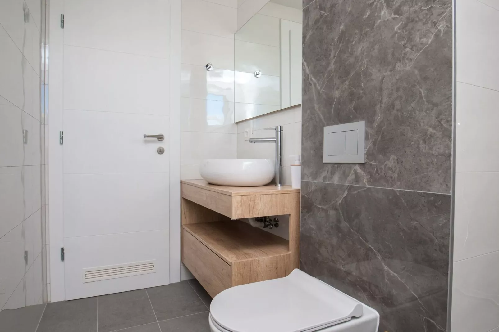 Apartments Dva Galeba - One Bedroom Apartment with Sea View (206)-Bathroom