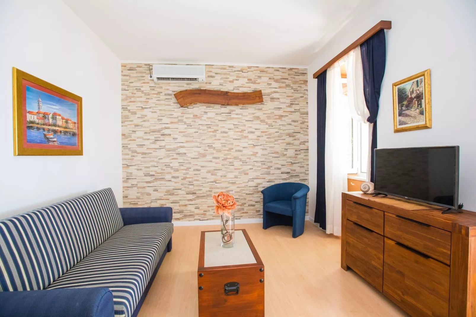 Apartments Vidak - One Bedroom Apartment with Terrace and Sea View - (A1)-Living room