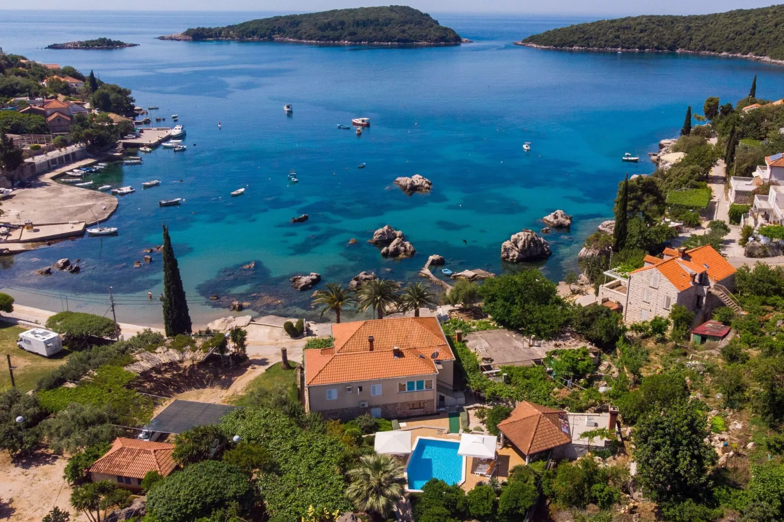 Apartments Vidak - One Bedroom Apartment with Terrace and Pool View - (A3)-View