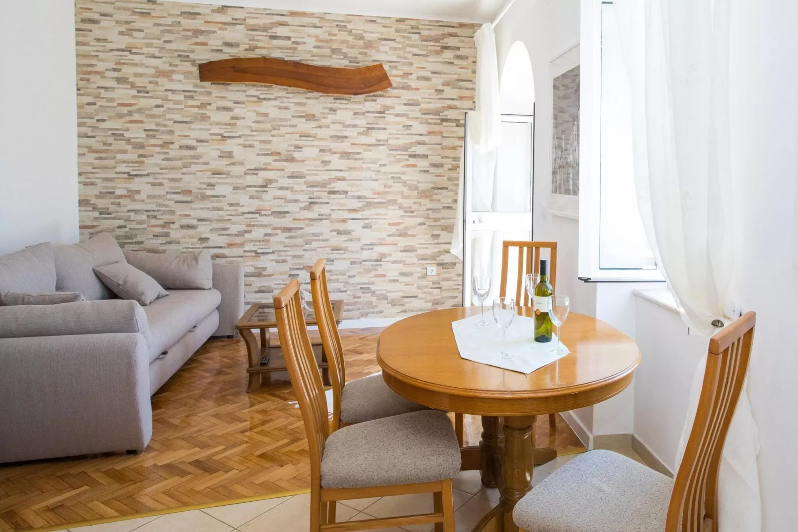 Apartments Vidak - One Bedroom Apartment with Balcony and Sea View - (A4)-Dining room