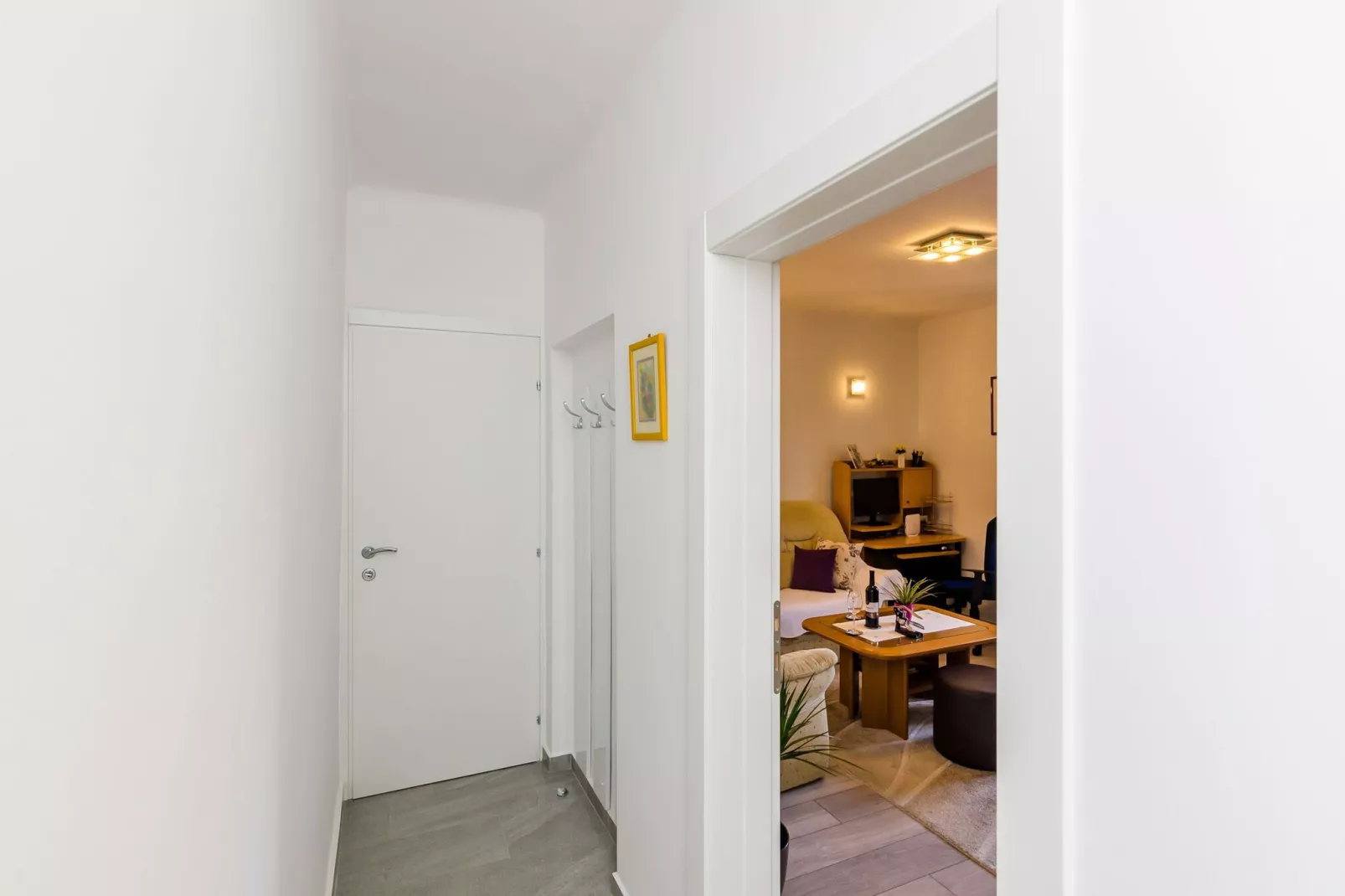 Apartment Veronika - One Bedroom Apartment with Terrace-Innen