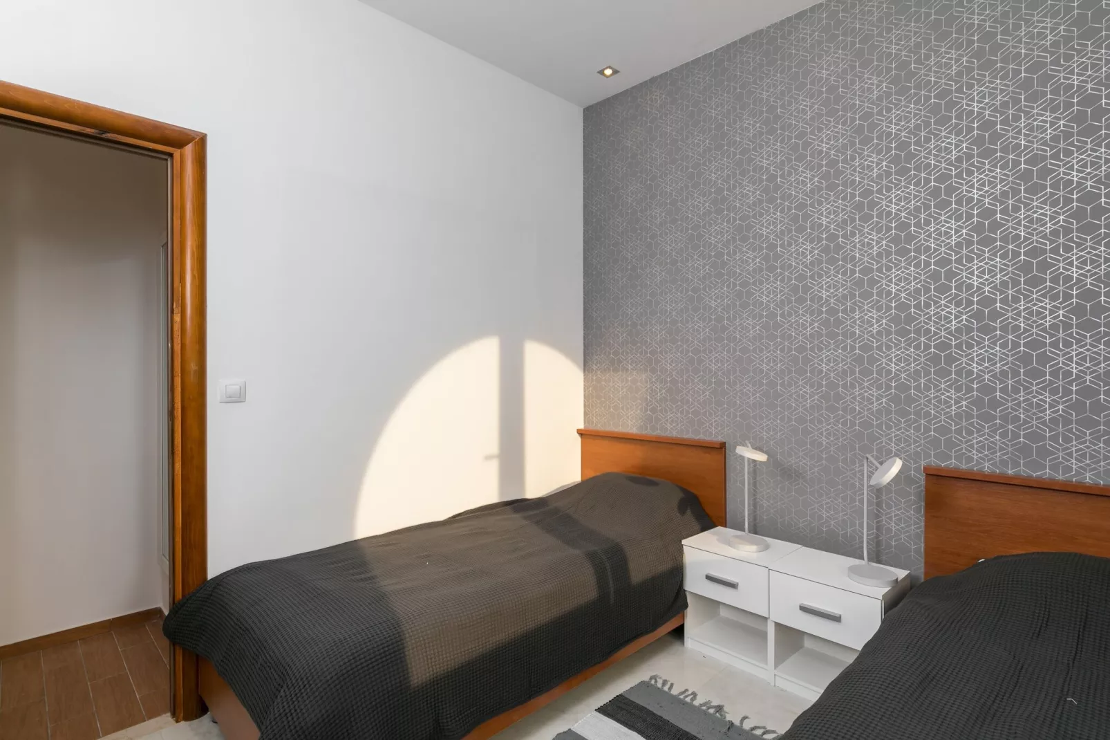 Apartment Frankie's Place - Two-Bedroom Apartment with Terrace and Sea View-Bedroom